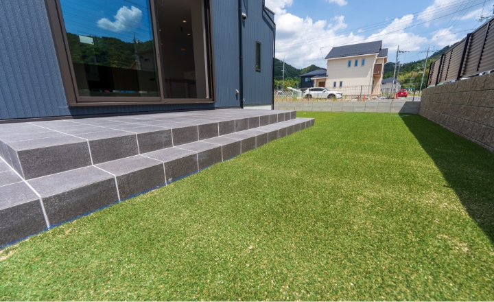 芝生（天然芝・人工芝）